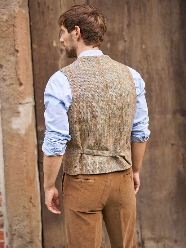 Harris Tweed Weste ''Wales'' In Sand Herringbone