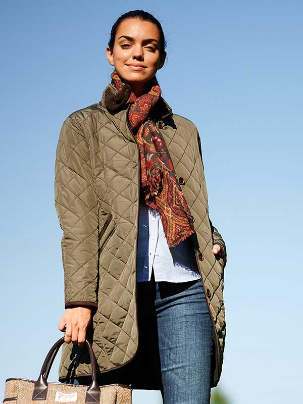 Steppmantel ”Gabby” mit Tweed Besatz in oliv