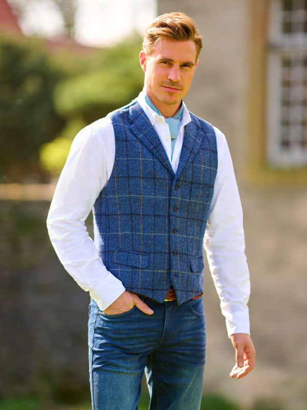 Harris Tweed Weste ''Wales'' In Blue Overcheck