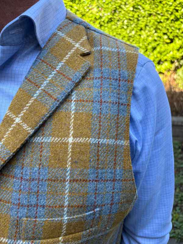 Harris Tweed Weste ''Wales'' In Amber Check