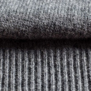 Alan Paine Lammwolle Pullover Rondhals Grau