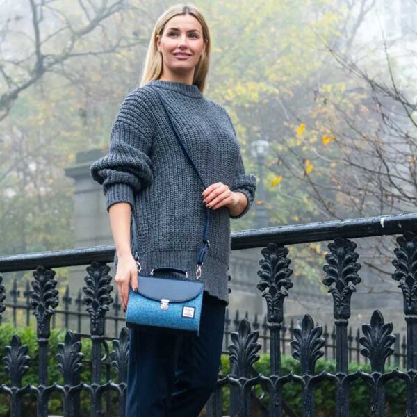 Harris Tweed Mini-Tagestasche in Himmelblau