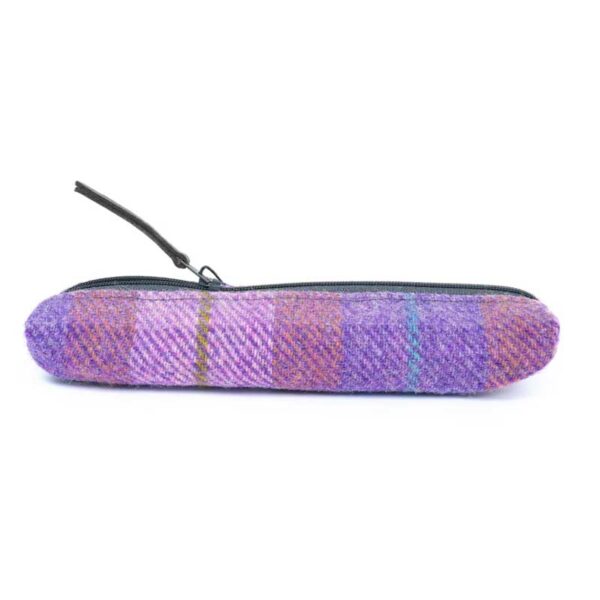 Harris Tweed Highland Range Slim Federmäppchen, rosa-lavendelfarben kariert.