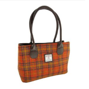 Klassische Harris Tweed Handtasche „Cassley“ in Dunkelorange-Karo