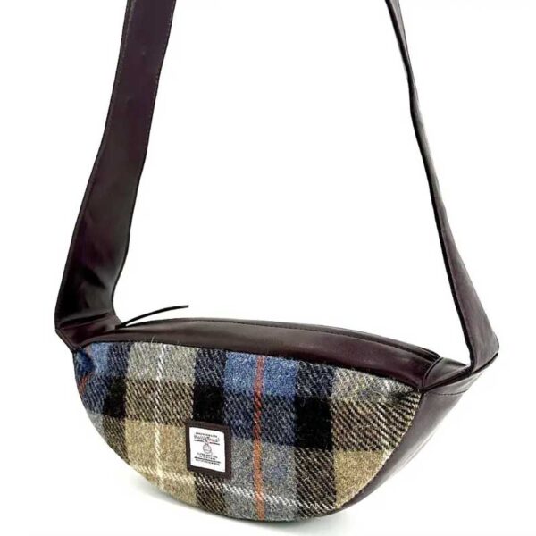 Harris Tweed Umhängetasche in Blau/Braun kariert