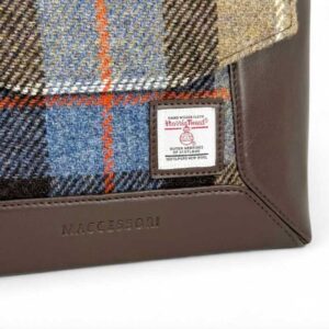 Harris Tweed Highland Messenger Bag in Blau/Braun kariert