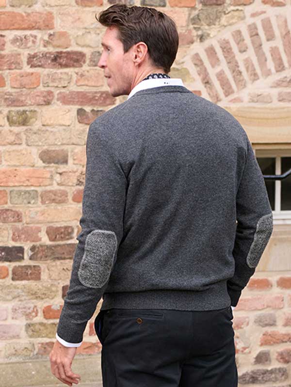 Herren Strickpullover ''Jack'' In Charcoal Mit Harris Tweed Applikationen