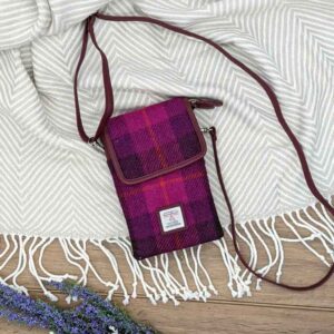 Harris Tweed Mini-Umhängetasche in Lila-Karo