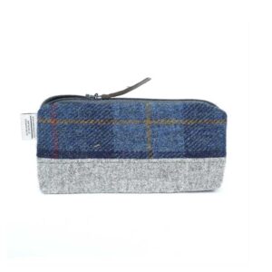 Kosmetiktasche aus Harris Tweed Highland Range, marineblau kariert