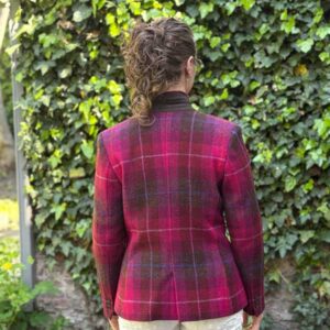 Harris Tweed Damenjacke Claire – Lila Kariert