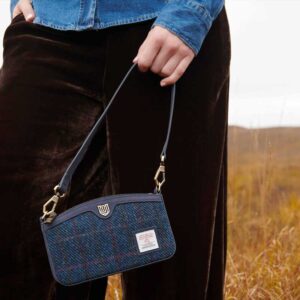 Harris Tweed Schultertasche, The Ailsa, Marineblaues Überkaro