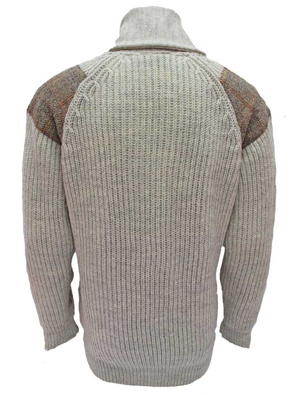 Grobstrickpullover mit Schalkragen und Harris-Tweed-Einsätzen, hellgrau, walisisch