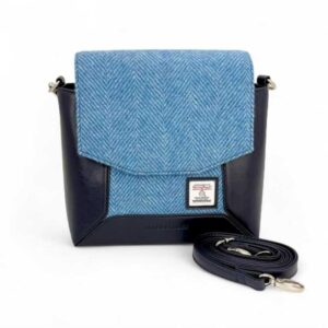 Harris Tweed Highland Messenger Bag in Himmelblau
