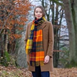 Luxe Oversized Lamswollen Shawl Macleod Ocre