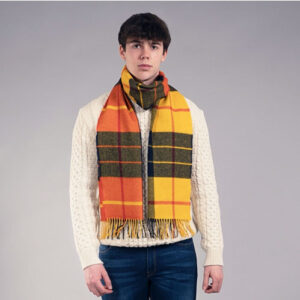 Luxe Oversized Lamswollen Shawl Macleod Ocre