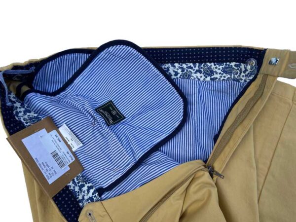 Wellington Chino, Mr. Jones katoenen broek licht geel