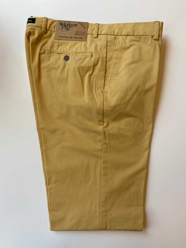 Wellington Chino, Mr. Jones katoenen broek licht geel