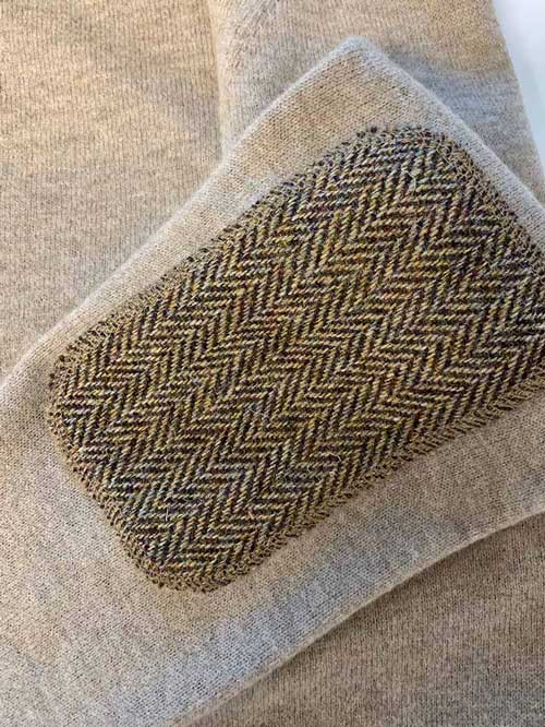 Herren Strickpullover ''Jack'' In Taupe Mit Harris Tweed Applikationen