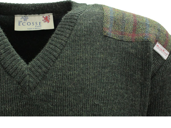 Pullover mit V-Ausschnitt und Harris-Tweed-Applikationen, Moosgrün