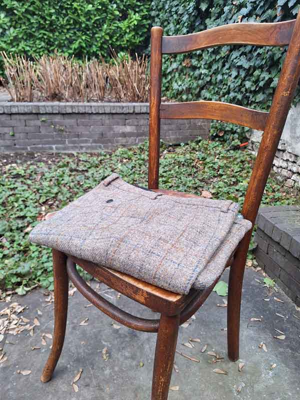 Harris Tweed Hose ''Mr. Miller " In Walnut Check