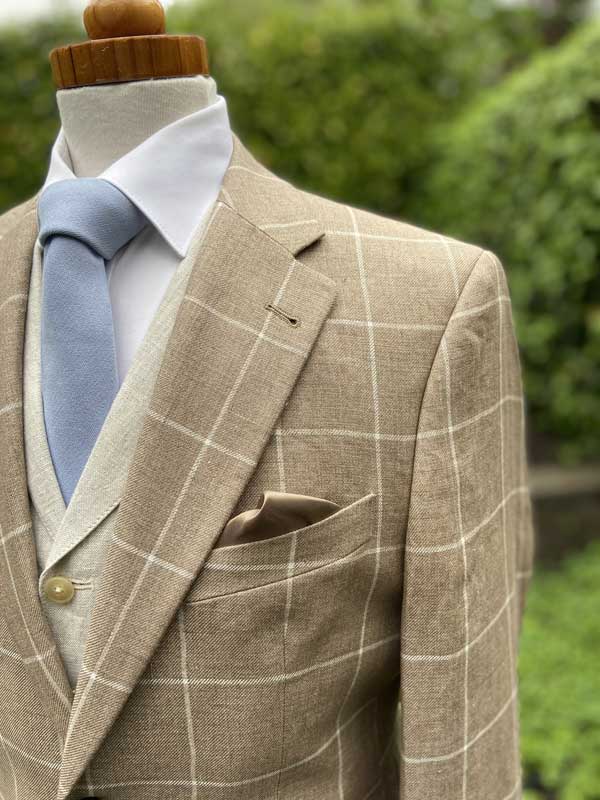 Sommersakko im Beige Check