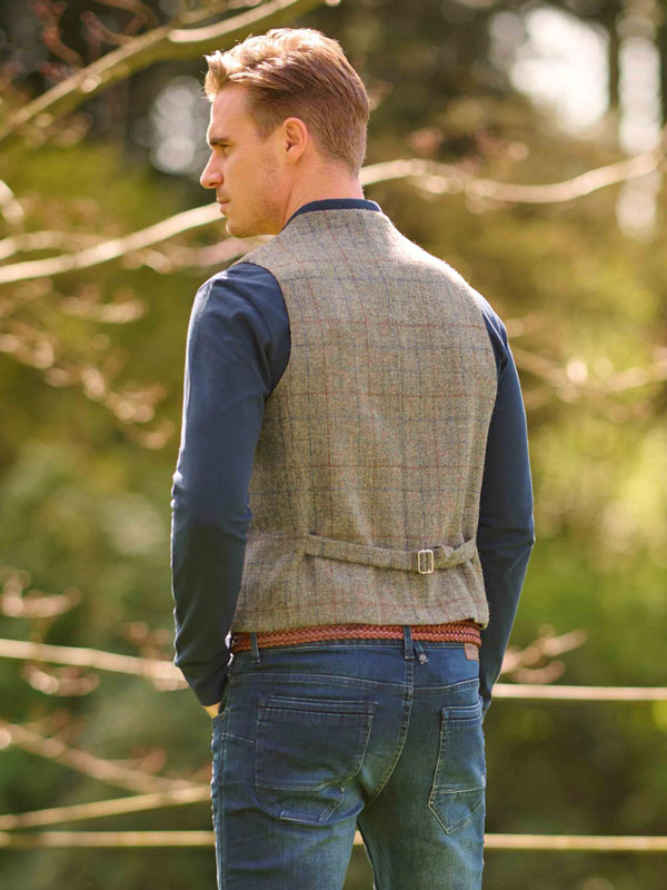Harris Tweed Weste ''Wales'' In Walnut Check