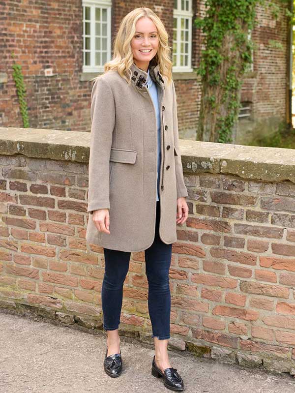 Wellington Damen Mantel aus Woll-Kaschmir-Qualität in taupe